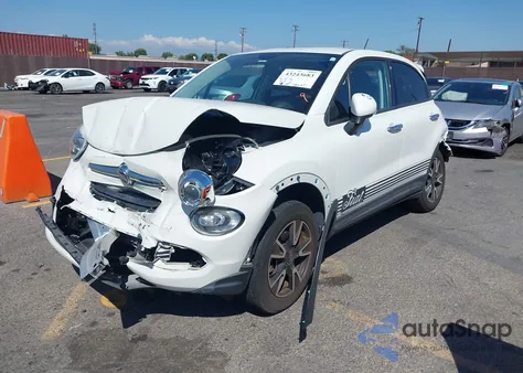 2016 Fiat 500X Easy z USA, uszkodzony, nr VIN ZFBCFYBT1GP514560
